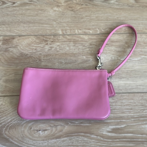 Vintage Coach Wristlet - Picture 4 of 7